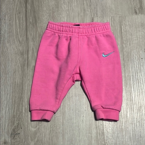 Nike Kids Pink Sweatpants - Picture 1 of 1